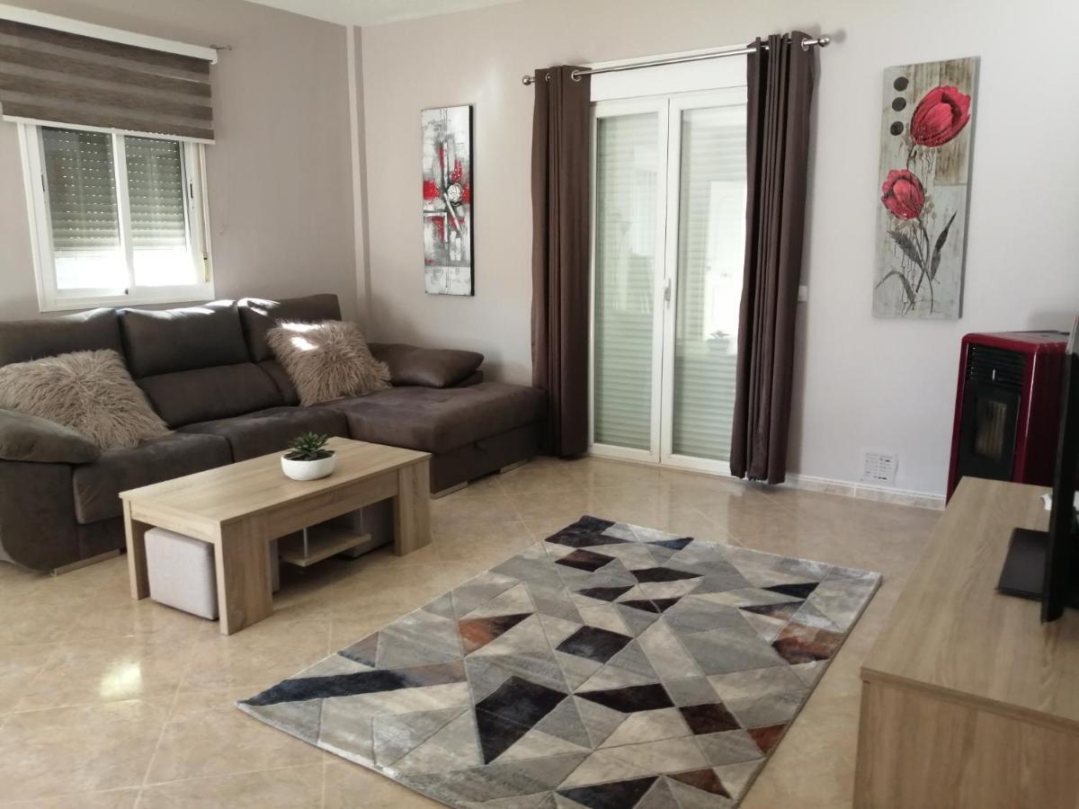 Villa Los Castos Immaculate 2-Bed Villa Arboleas Esterno foto