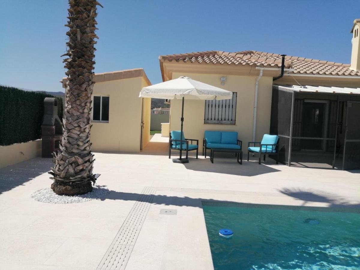 Villa Los Castos Immaculate 2-Bed Villa Arboleas Esterno foto