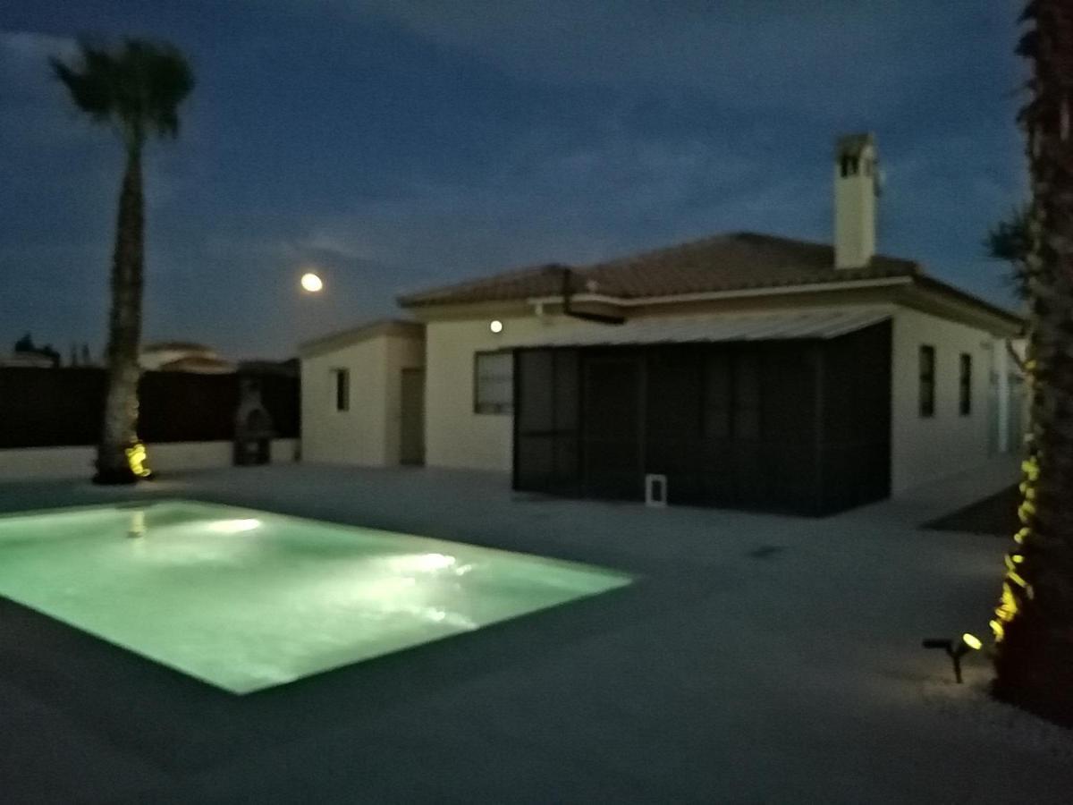 Villa Los Castos Immaculate 2-Bed Villa Arboleas Esterno foto